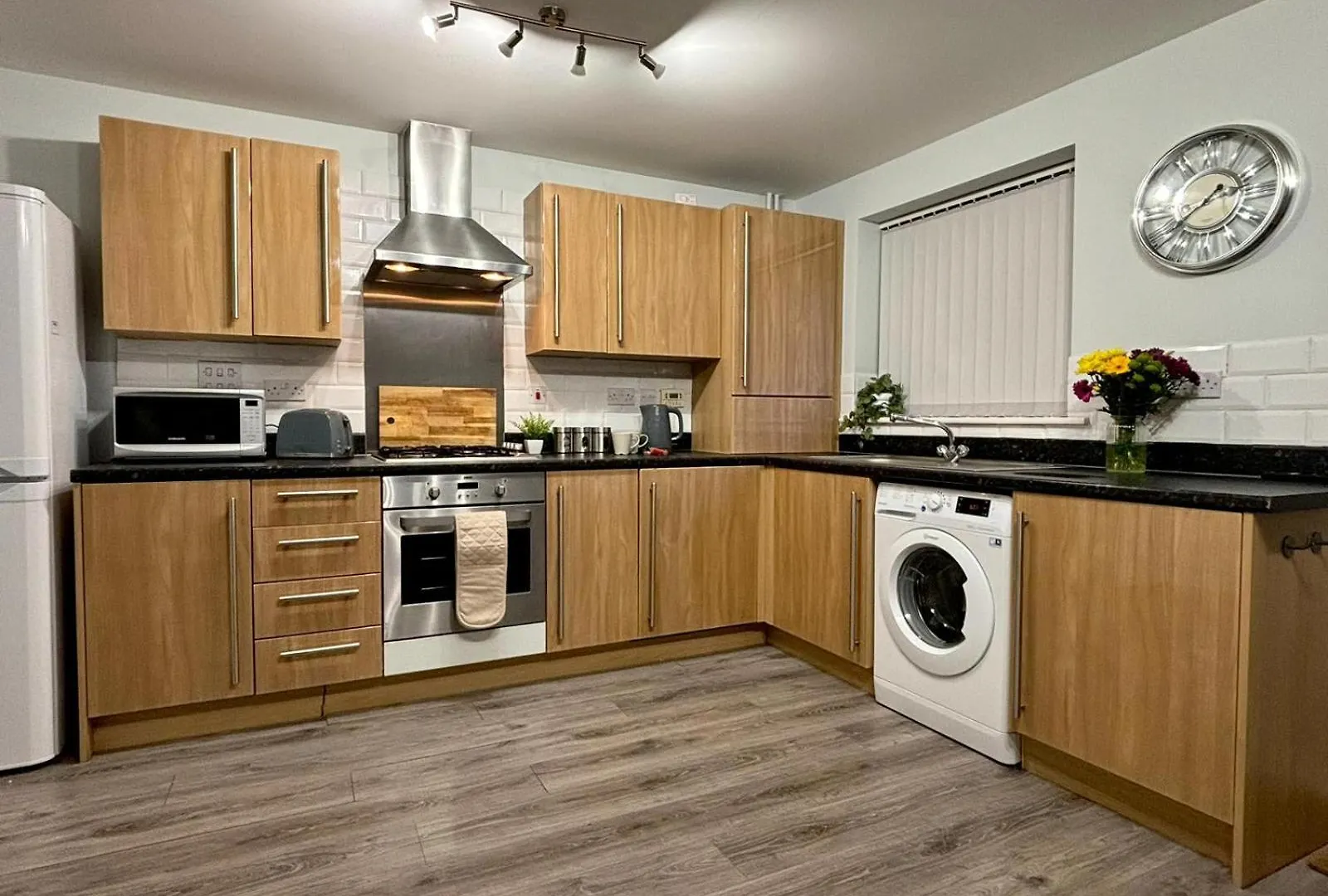 Сasa de vacaciones Eskdale Townhouse- Spacious & Beautiful 4Br In Crawley Three Bridges Reino Unido