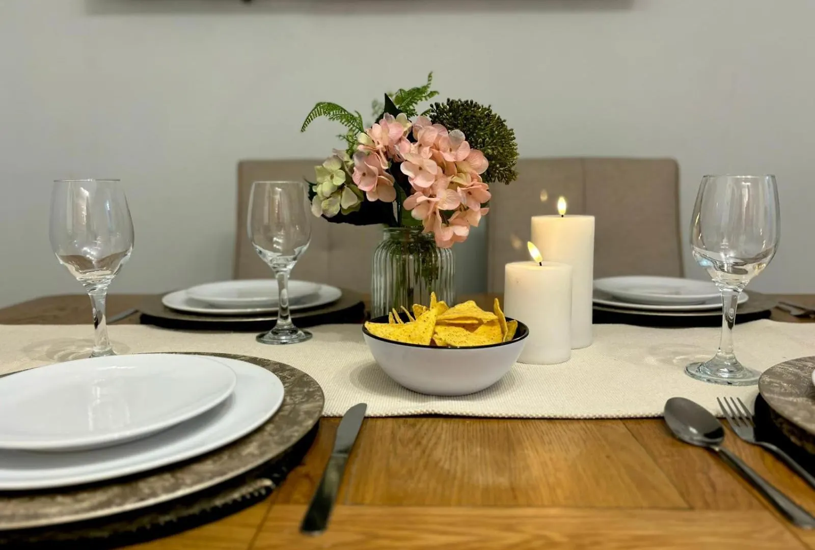 Сasa de vacaciones Eskdale Townhouse- Spacious & Beautiful 4Br In Crawley Three Bridges